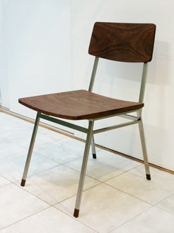 Norito Chair ノリト・チェアー　ウォールナット材 無垢材　ステンレス