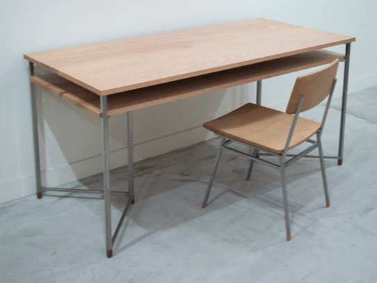 TanaAshi / WORK AROUND TABLE